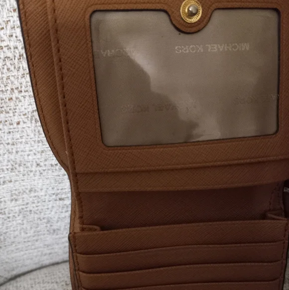 Michael Kors Tan Leather Wallet - Picture 2 of 5